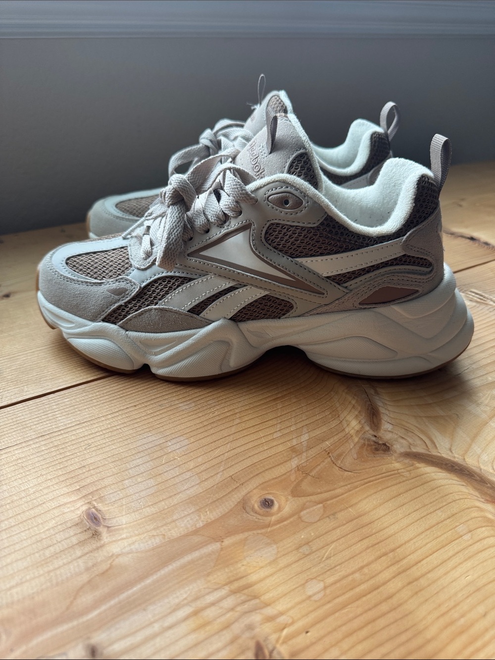 Reebok Men’s Charge Run Sneaker